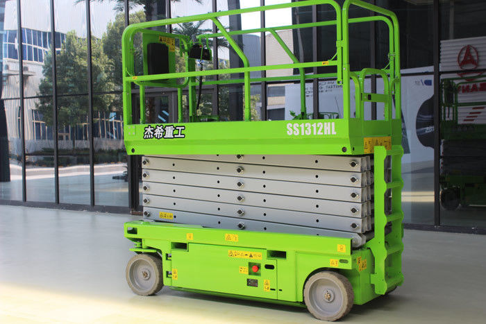 Plate-forme mobile hydraulique d'ascenseur de ciseaux de hauteur de travail de 13m avec la capacité 320kg pour le nettoyage fournisseur